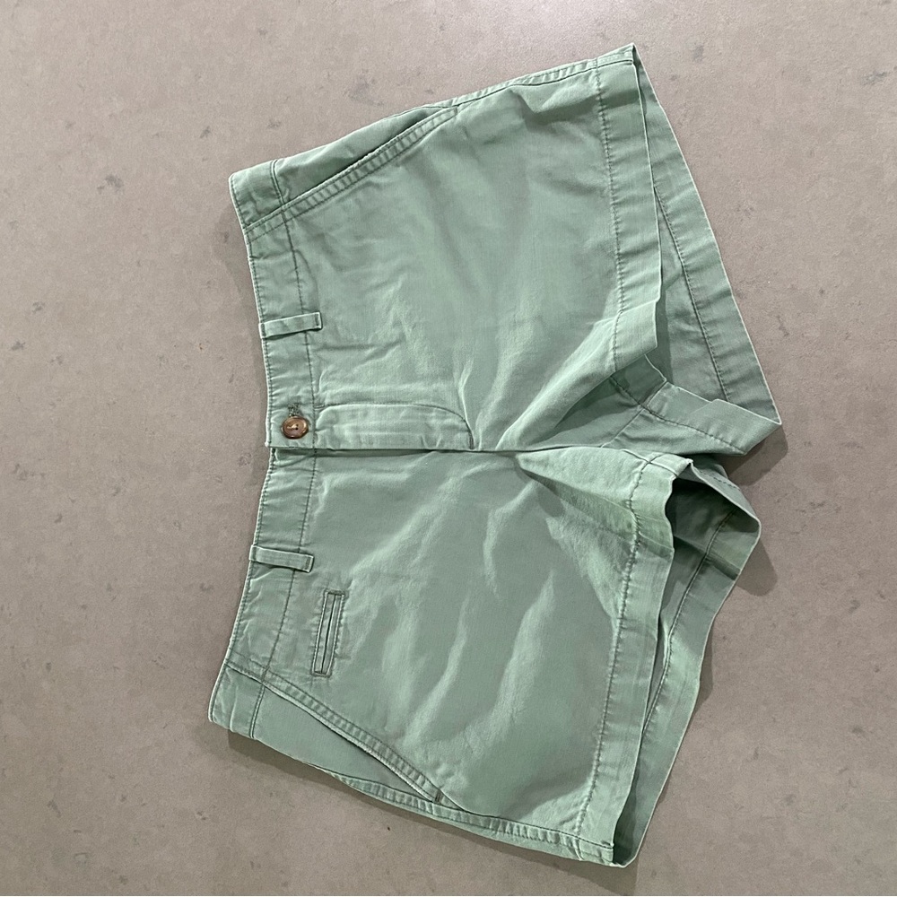 Womans Gap Chino Shorts